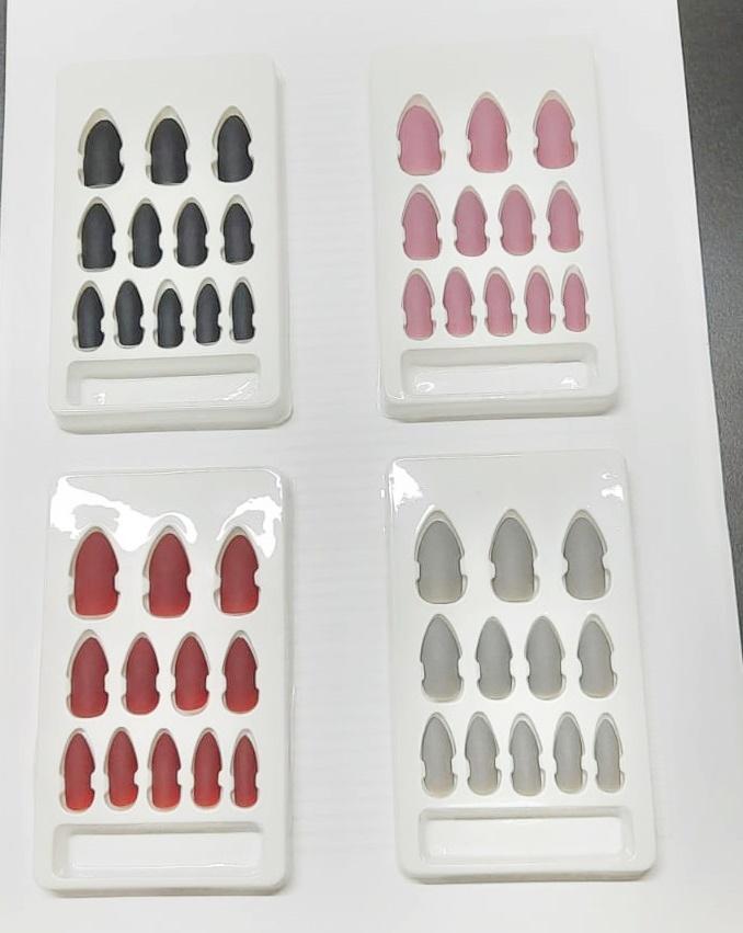 4 Renk Mat Tak Çık Tırnak Seti Yapışkanlı Takma Tırnaklar 48 li