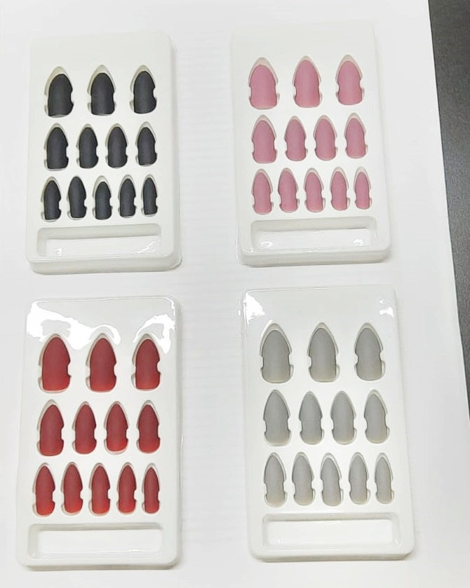 4 Renk Mat Tak Çık Tırnak Seti Yapışkanlı Takma Tırnaklar 48 li